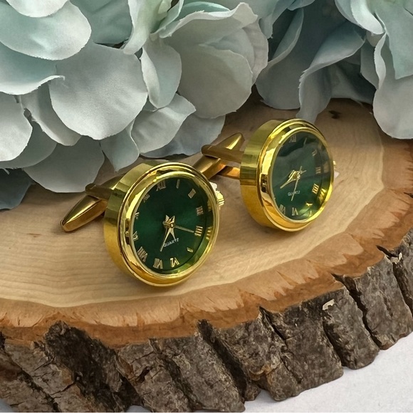 Emerald Green and Gold Quartz Watch Cufflinks - Picture 4 of 16